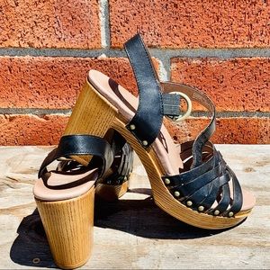 Dansko Dotty Heeled Sandal Size 38 (8)